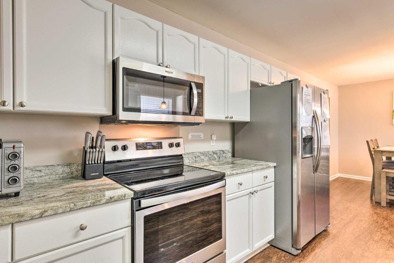 Cozy Urban Retreat With Grill, Near Uncc Holiday home Charlotte